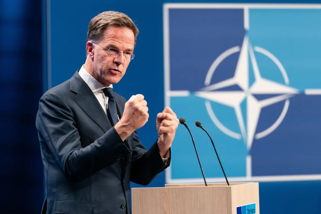 Rutte: Aliații NATO vor continua să sprijine Ucraina, în ciuda luptelor din Iran.