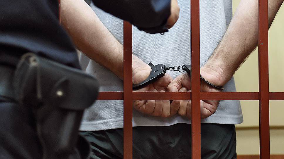 В Хмельницкой области к семи с половиной годам лишения свободы приговорили гражданина Молдовы.
