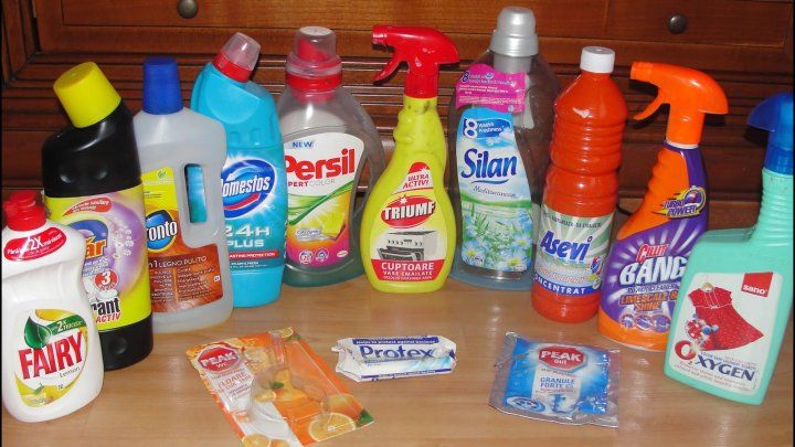 Produsele de curăţenie pot fi la fel de periculoase precum fumatul