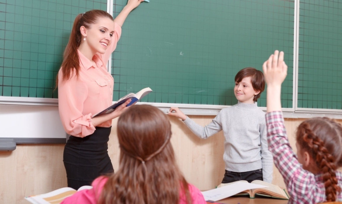 Tinerii profesori din Moldova își vor dezvolta competențele profesionale cu ajutorul unui mentor.