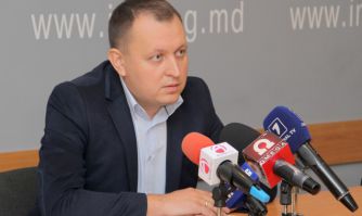 Fostul deputat Grigore Petrenco şi colegii săi protestatari rămîn în continuare sub control judiciar.