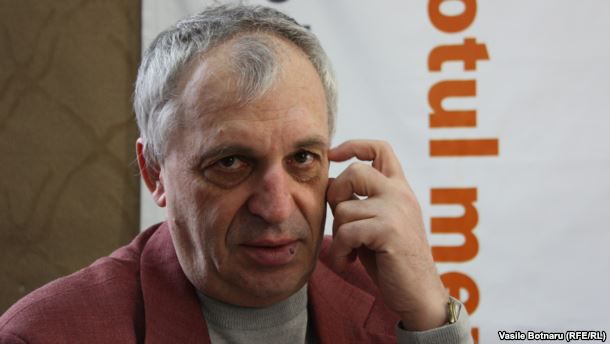 Petru Bogatu a pus punctul pe „i” joi seara la Fabrika spunând că Platforma și Demnitate și Adevăr condusă de jure de finul lui Victor Țopa, Andrei Năstase a înșelat așteptările oamenilor și i-a trădat.