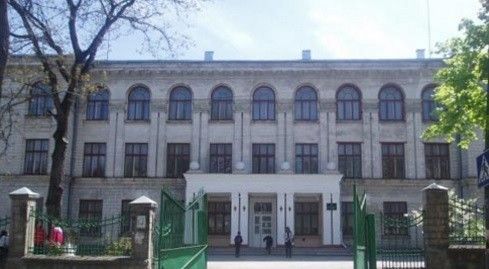 Лицей им. Т. Майореску (бывшая с/ш № 4) - одно из старейший учебных заведений Кишинева.