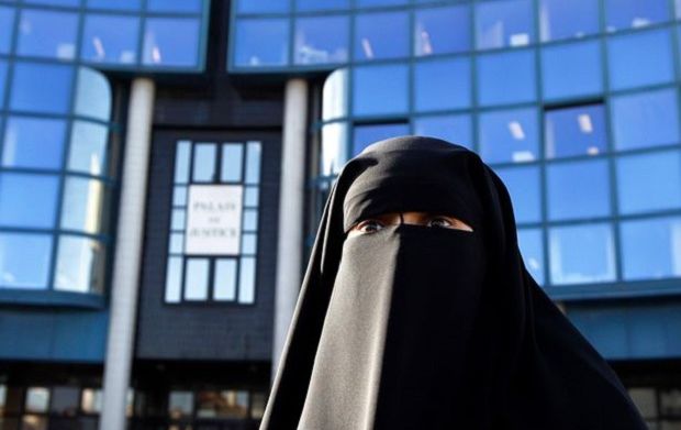 В Коране отсутствуют требования к женщинам полностью закрывать лицо.