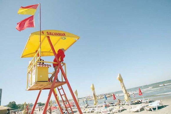 На румынском курорте 2 Mai утонул мужчина.