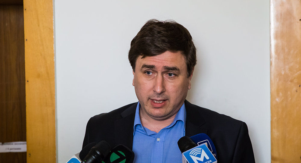 Veaceslav Ioniță le recomandă celor care vor să-și procure autoturisme să aștepte până la anul nou, când va începe aplicarea noilor accize la înmatricularea mașinilor.