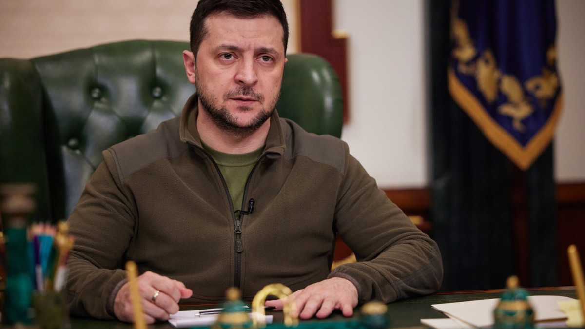 Зеленский: Россия мешает экспорту украинского зерна из южных портов.