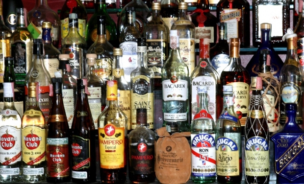 Deocamdată, tânărul s-a ales cu o amendă în mărime de 3.000 de lei, însă nu este exclus să fie cercetat penal pentru activitate ilegală de întreprinzător.