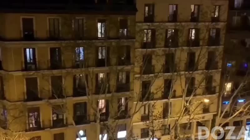 Жителей Молдовы призывают поблагодарить медработников аплодисментами.
