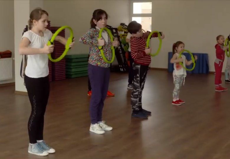 Pilates, sportul perfect pentru copii. Este renumit în lume