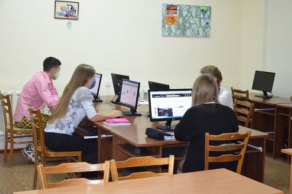 В школах Дубоссар завершают установку оптоволоконных сетей. Фото: novostipmr.com.