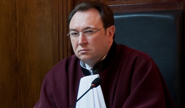 Nou, dar vechi. Alexandru Tanase a fost reales astazi in functia de presedinte al Curtii Constitutionale.