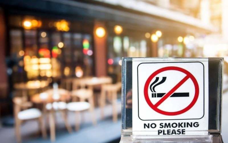 Restricția de a fuma la 10 metri de intrare, anulată. 