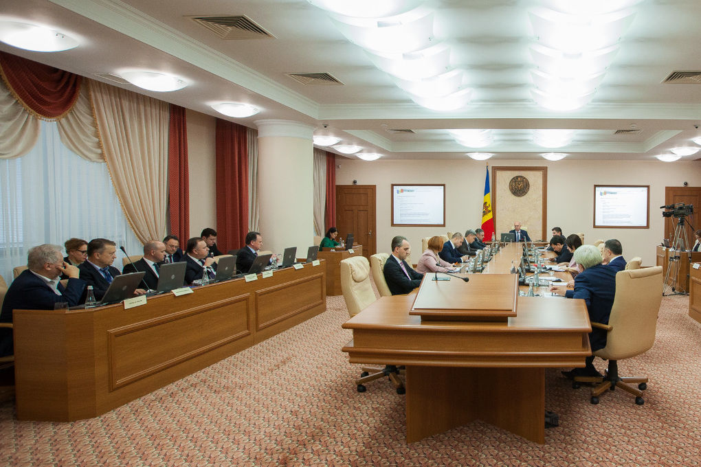 Strategia naţională de apărare, aprobată de Executiv. 
