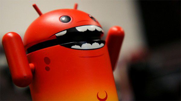Новый изощренный вирус поражает устройства на ОС Android и может следить за пользователем, даже если смартфон выключен, сообщает аналитическая компания AVG.