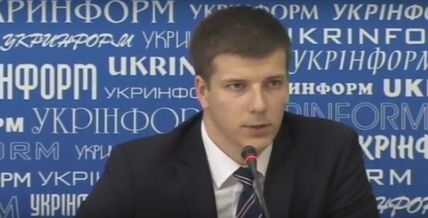 Avocatul a făcut apel la autoritățile ucraine pentru a-i apăra drepturile lui Platon, ca cetățean al Ucrainei.