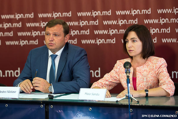 Critici alianței PAS-PPDA. Nu au o echipă care să privească înainte