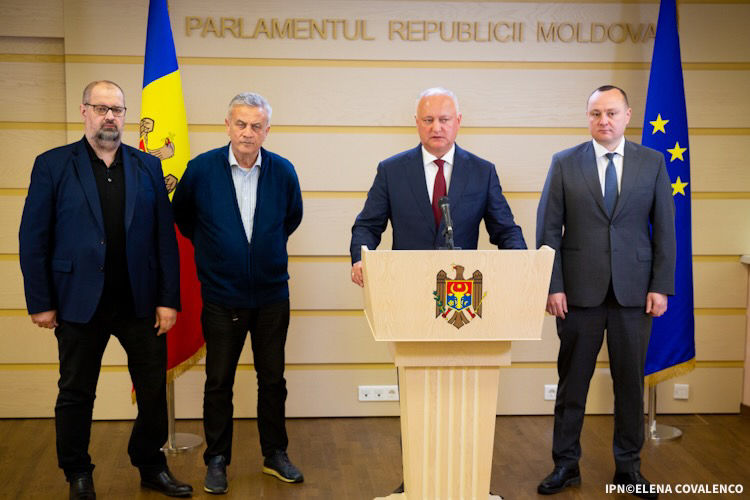 Депутаты БКС критикуют намерение правительства выйти из СНГ. Фото: ipn.md
