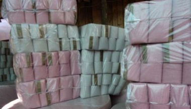 Полицейские нашли склад, в котором было 3500 рулонов бумаги.