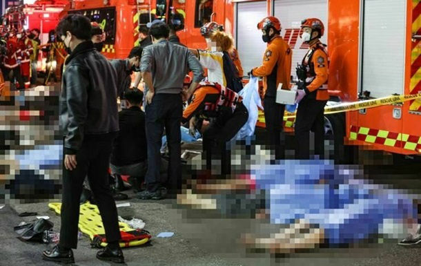 В Сеуле во время празднования Хэллоуина остановилось сердце у 50 человек.