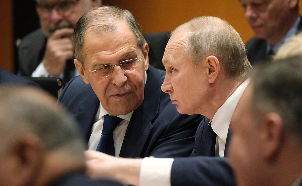 США вводят санкции против родственников Путина и Лаврова.
