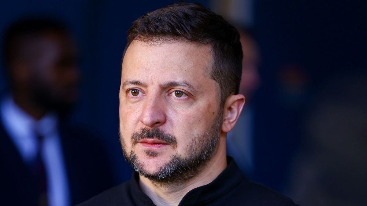 Зеленский: Ожидаем, что Украину пригласят в НАТО в международно признанных границах.