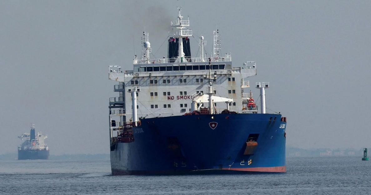 Финны обеспокоены угрозой "нефтяной чумы" из-за нефти из РФ.