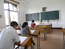 Examenul de Bacalaureat la limba română nu va mai fi în scris, ci oral. Foto: bucurestifm.ro