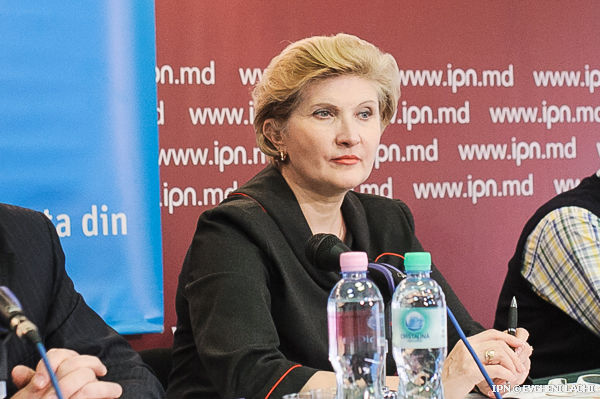 Лилия Снегуряк считает, что неправительственные организации должны сотрудничать.