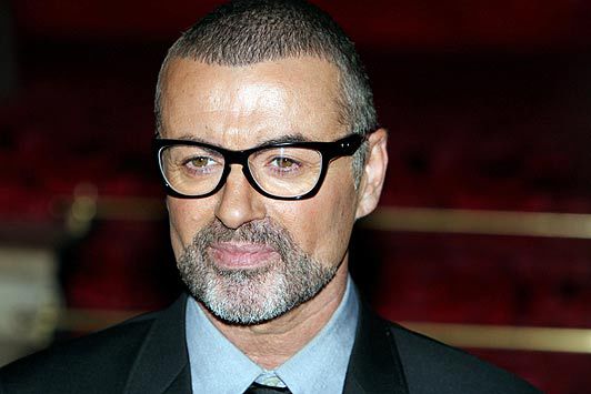 Cântărețul britanic George Michael ar fi putut deceda din cauza unei supradoze accidentale de stupefiante și alcool.