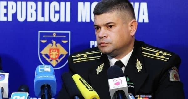 Обыски проводят по делу о ложных данных в декларации о доходах.