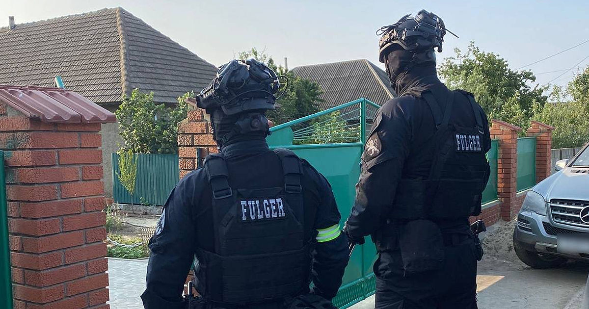 Percheziții pe întreg teritoriul țării într-un dosar de mercenariat.