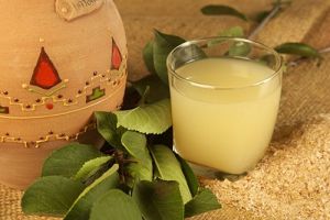 Borşul acru este un produs obţinut prin fermentarea naturală a tărâţelor de grâu. Foto: ziarulnational.md