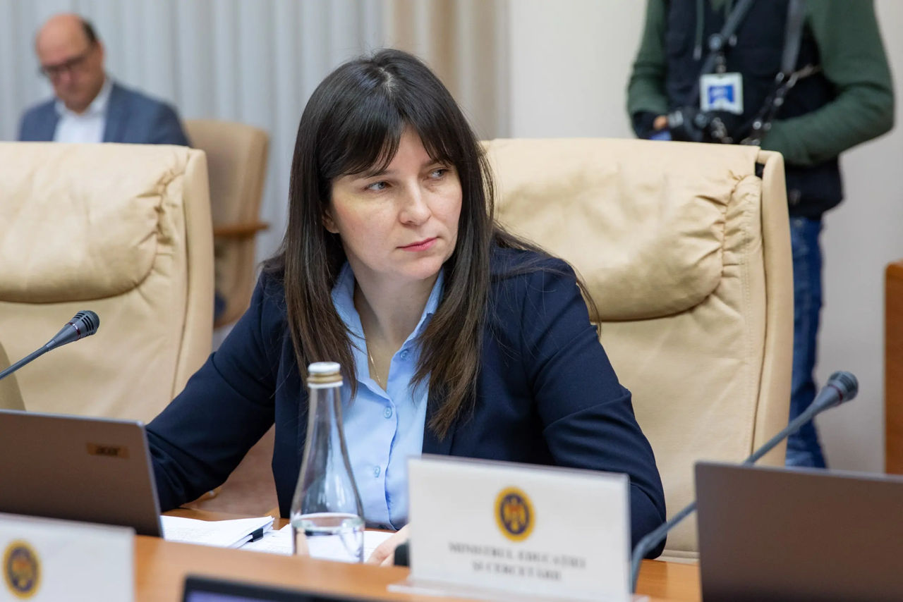 Белоус: Зарплаты бюджетников вырастут на 10–20% с 2027 года.