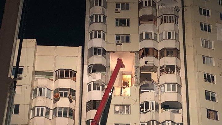 Появилось видео эвакуации жильцов сразу после взрыва на Рышкановке.