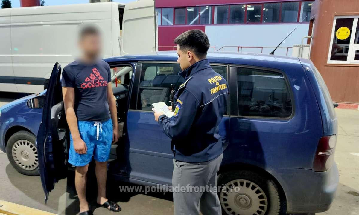 В Румынии у гражданина Молдовы обнаружили купленные за €500 водительские права.