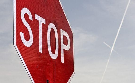 Молодого человека, стрелявшего в своего брата, до сих пор не могут найти.