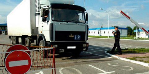 Хитрость с переделкой паспорта не помогла жителю Молдовы въехать в Россию.