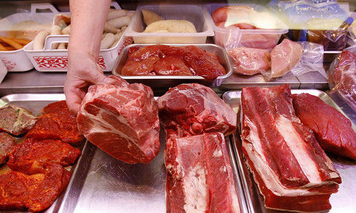 Особенно сильно изменения коснулись продавцов мясных изделий.