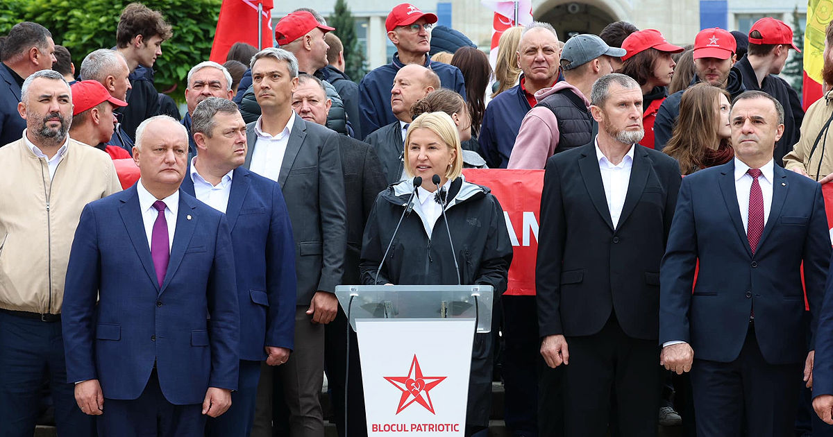Susținătorii Blocului Patriotic au organizat un marș pentru alegeri corecte.