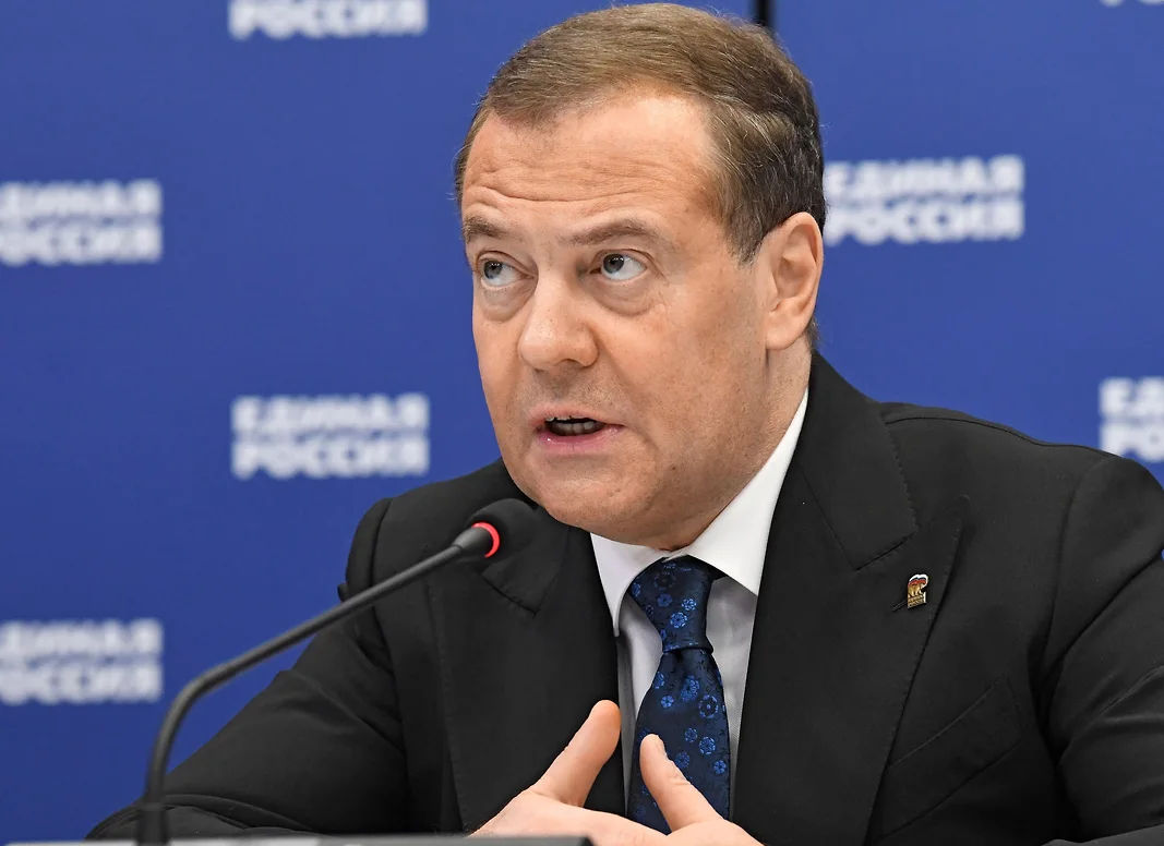 Замглавы Совета безопасности России Дмитрий Медведев.