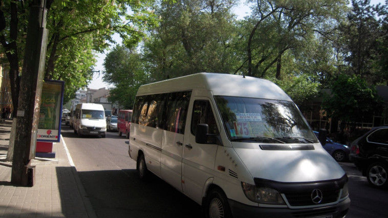 Primăria a deschis o rută nouă de microbuz nr.138. Foto: politik.md
