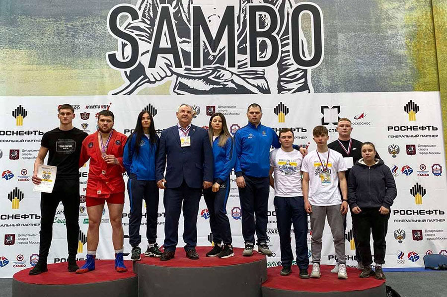 Молдавские спортсмены завоевали две медали на Кубке мира по самбо.