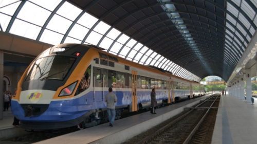 Acesta este primul tren din cele 15 pe care Remar Paşcani urmează să le modernizeze pentru Căile Ferate Moldoveneşti