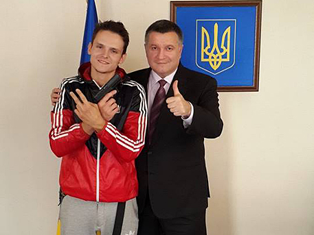Аваков попросил МВД России не писать украинским коллегам.