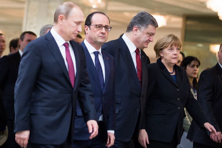 Путин, Меркель, Олланд и Порошенко начали переговоры.