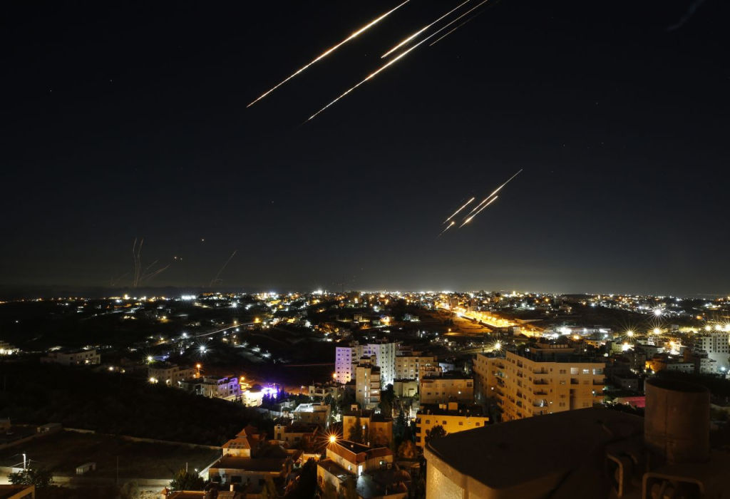 Иран пригрозил США устроить блэкаут на всем Ближнем Востоке.