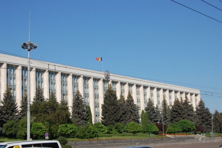 Comuniştii apreciază că o lovitură puternică pentru Moldova va fi. Foto: photos.casata.md