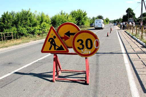 Неплатежи государства за выполненные работы парализуют ремонт дорог.