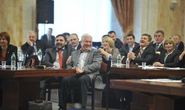 Коммунисты не поддержали проект закона о смешанной избирательной системе.